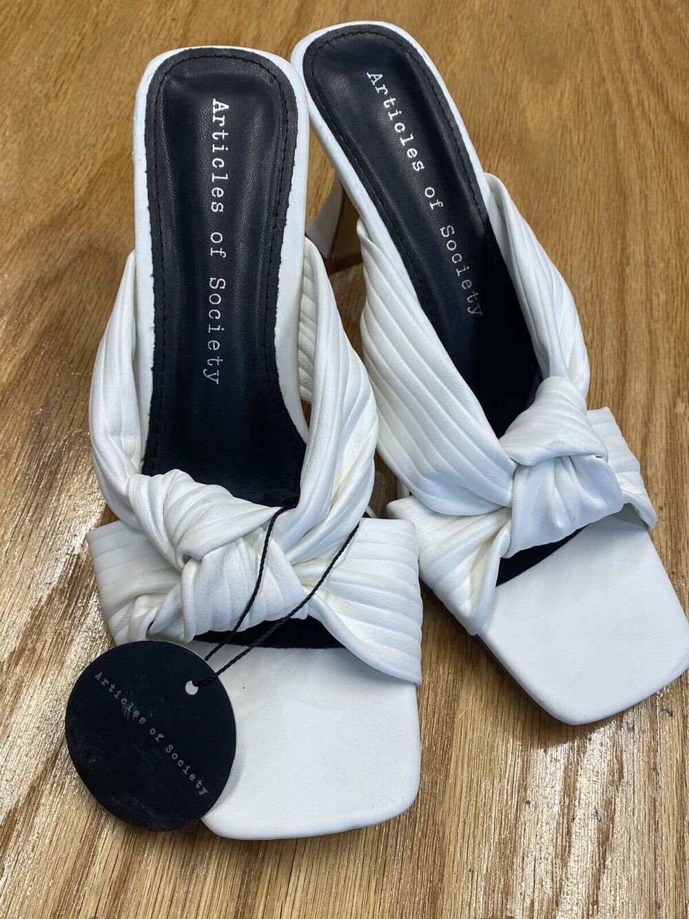 Articles of Society Heels Sandals 9 White Faux Leather Slip-On Square Toe S64